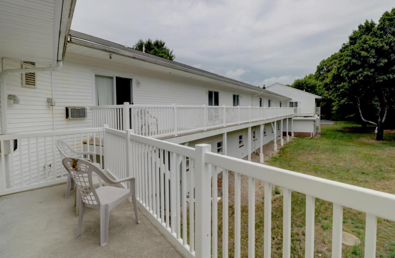 Hamilton Village Inn North Kingstown Εξωτερικό φωτογραφία