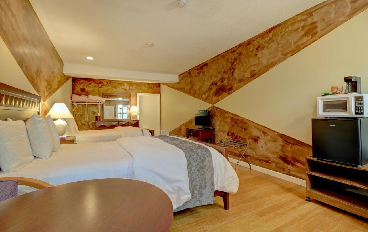 Hamilton Village Inn North Kingstown Εξωτερικό φωτογραφία