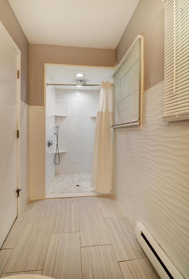 Hamilton Village Inn North Kingstown Εξωτερικό φωτογραφία