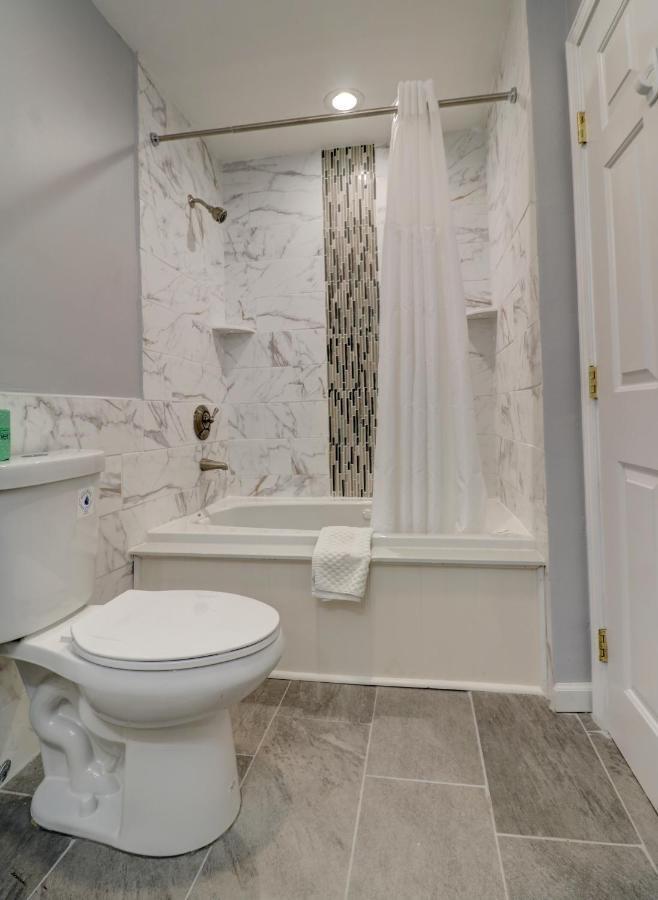 Hamilton Village Inn North Kingstown Εξωτερικό φωτογραφία