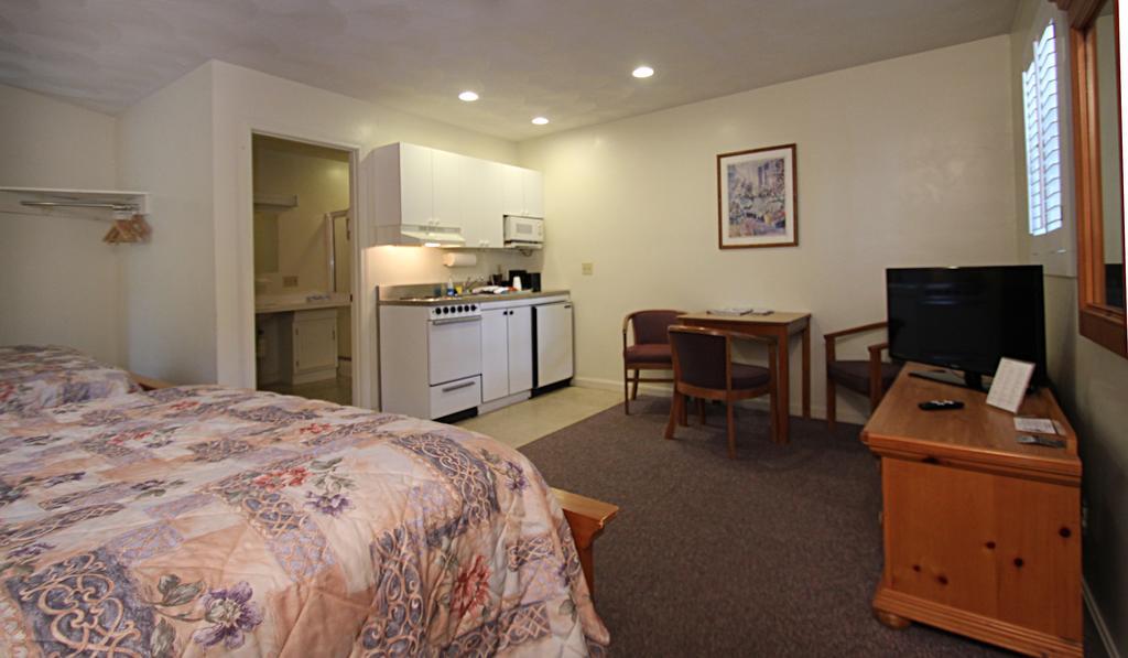 Hamilton Village Inn North Kingstown Εξωτερικό φωτογραφία
